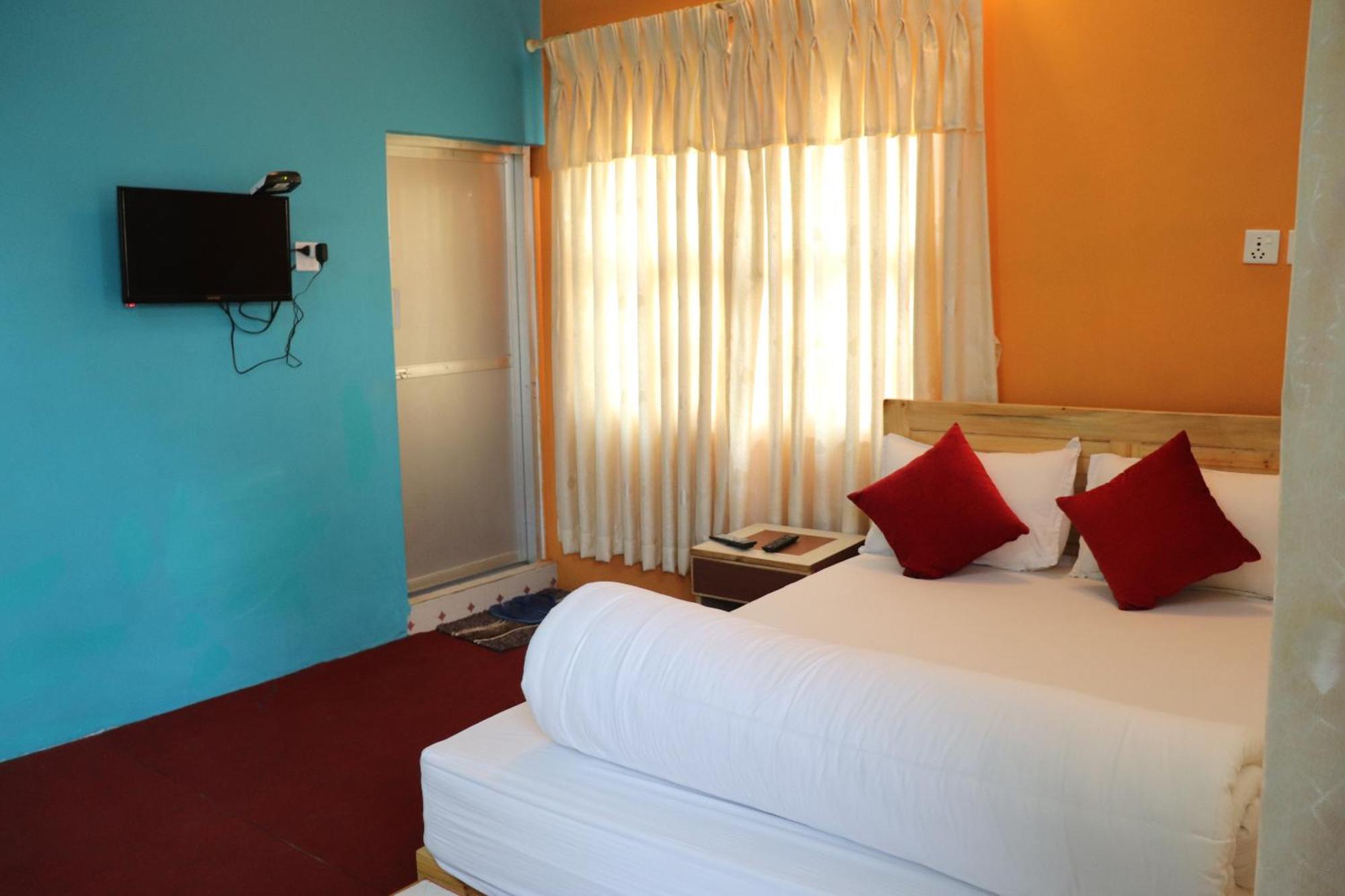 Hotel Young'S Stupa Ranipauwa 외부 사진