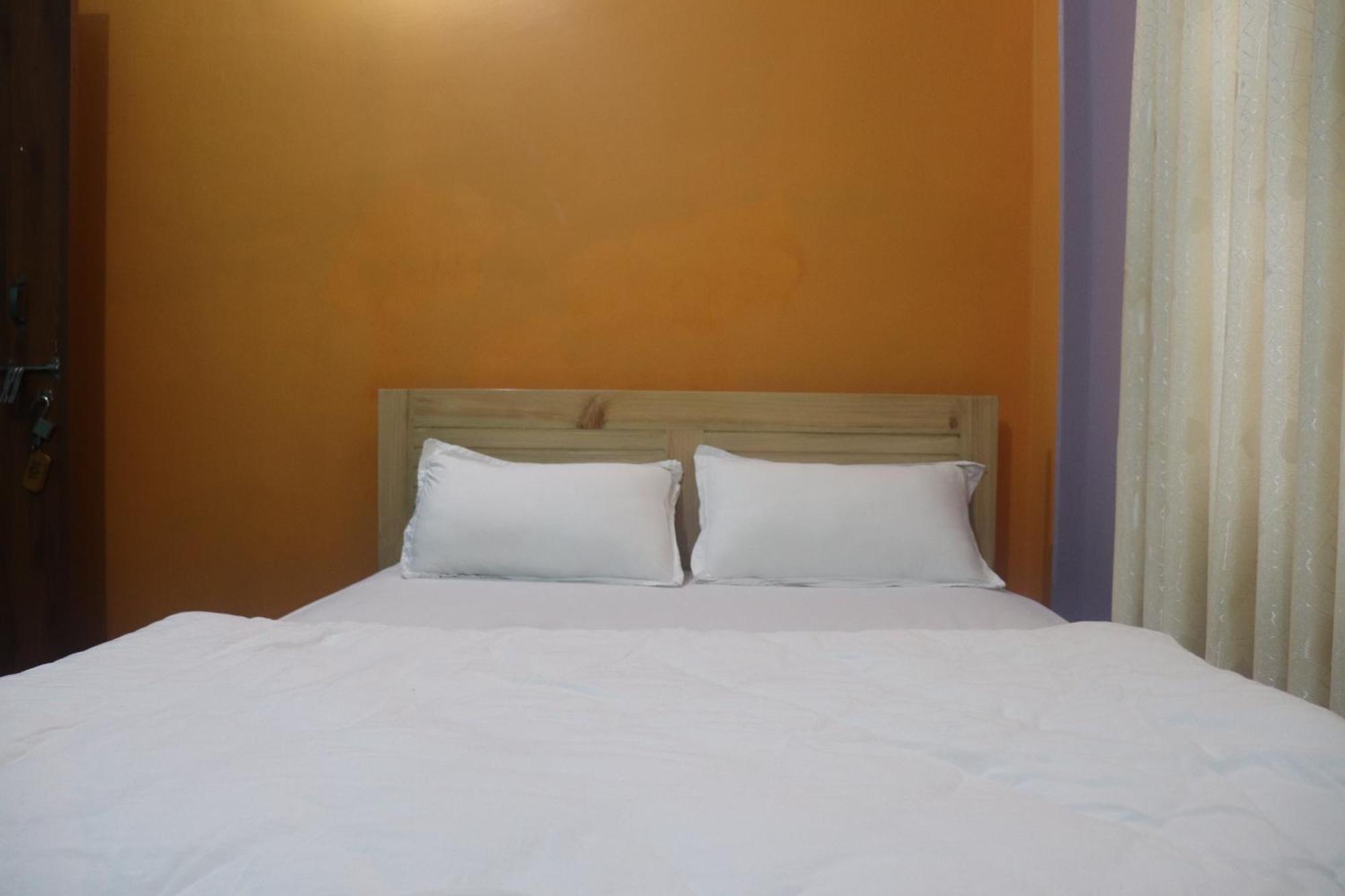 Hotel Young'S Stupa Ranipauwa 객실 사진