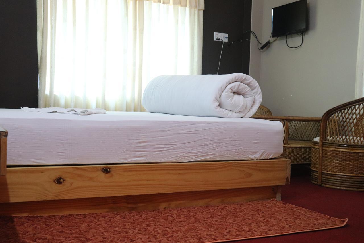 Hotel Young'S Stupa Ranipauwa 외부 사진