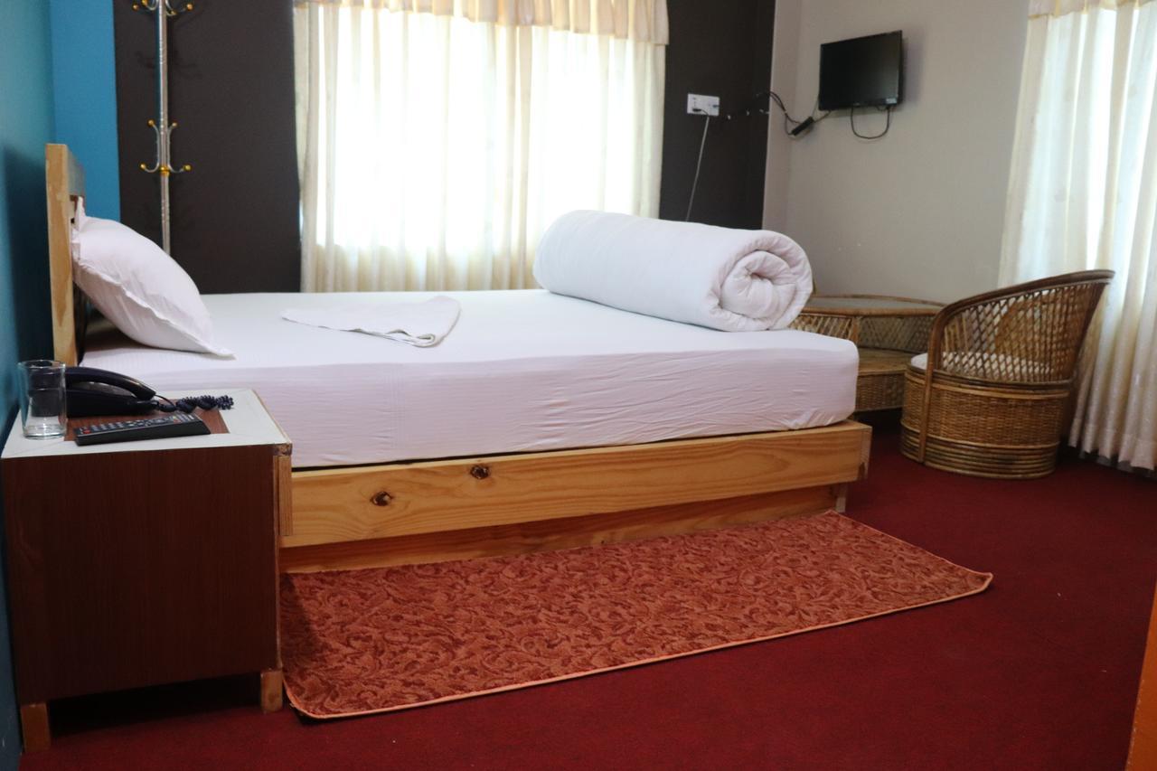 Hotel Young'S Stupa Ranipauwa 외부 사진