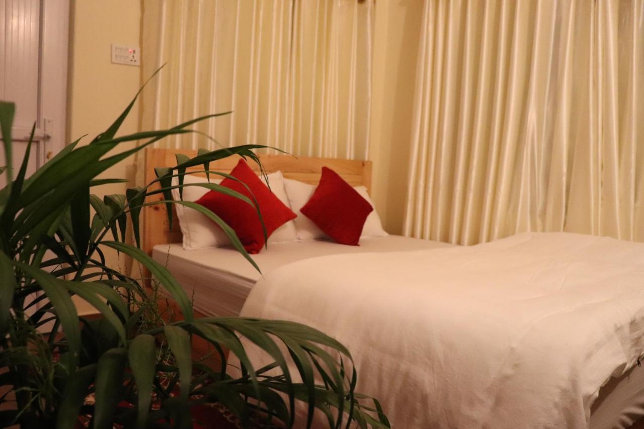 Hotel Young'S Stupa Ranipauwa 외부 사진