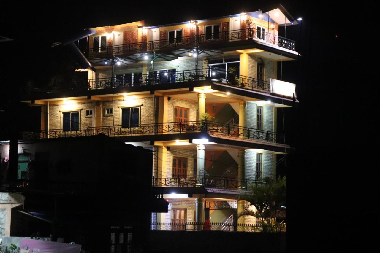 Hotel Young'S Stupa Ranipauwa 외부 사진