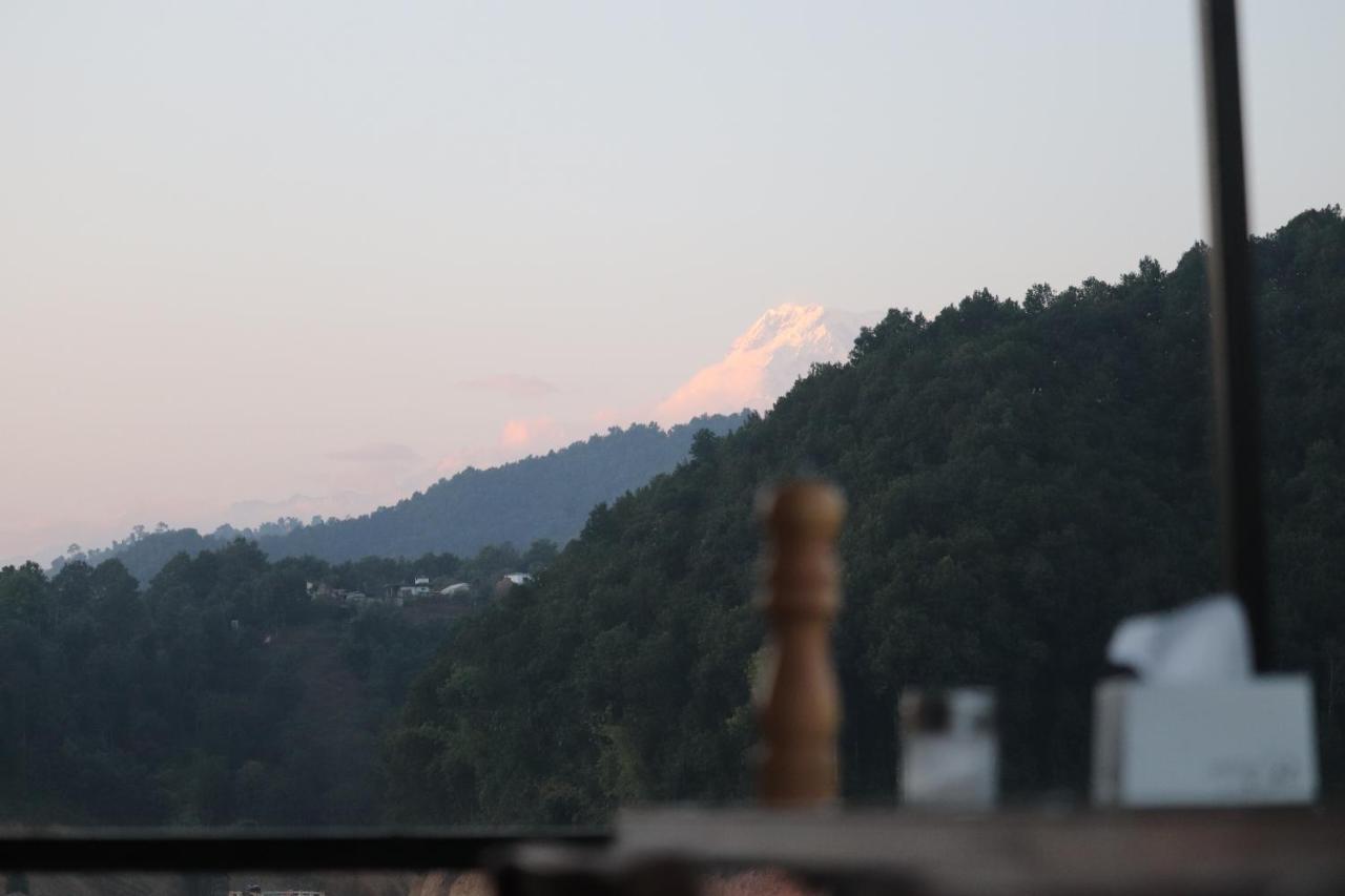 Hotel Young'S Stupa Ranipauwa 외부 사진